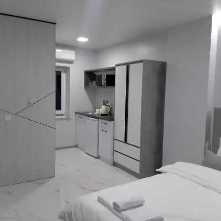 Pure Apartments Vip 4 利沃夫 外观 照片